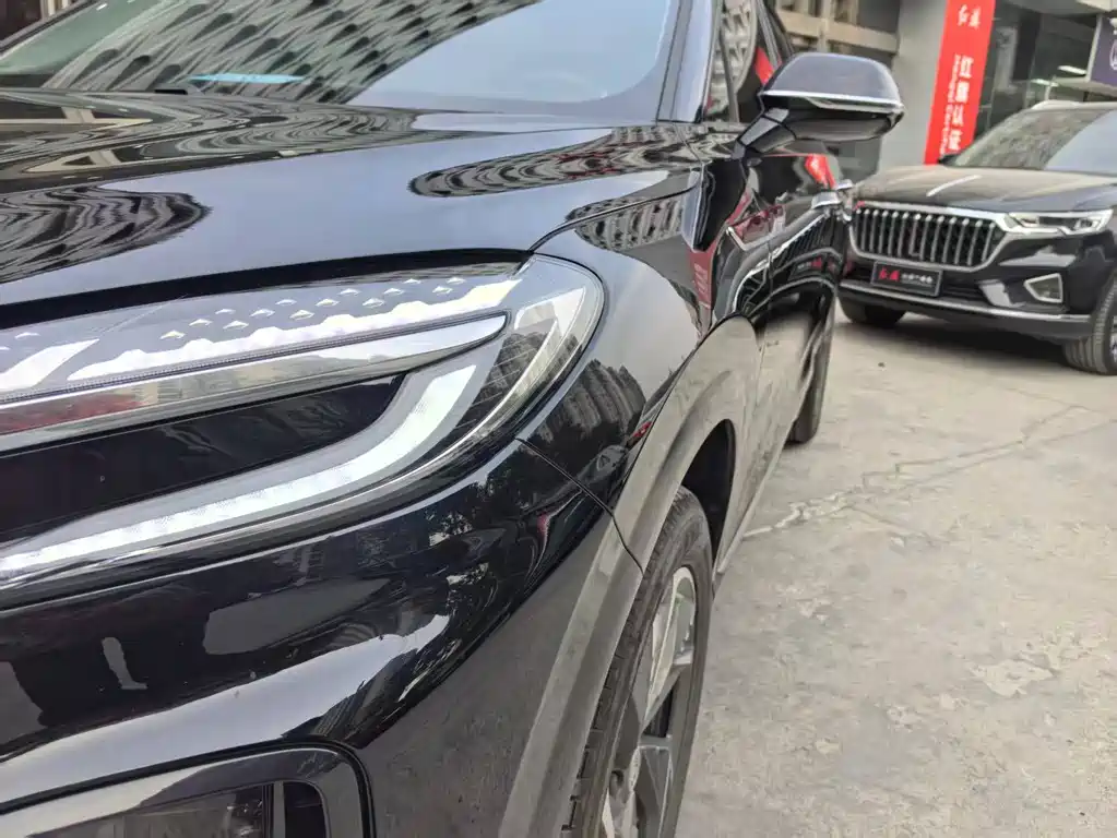 Hongqi HS3 PHEV 2025 117km Jinwei Edition купить на сайте DeffCars