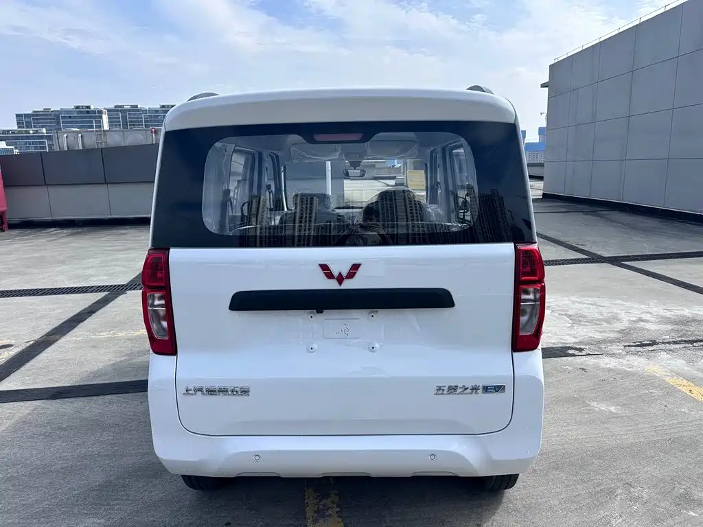 Wuling Zhiguang New Energy 2025 305km Enterprising Type купить на сайте DeffCars