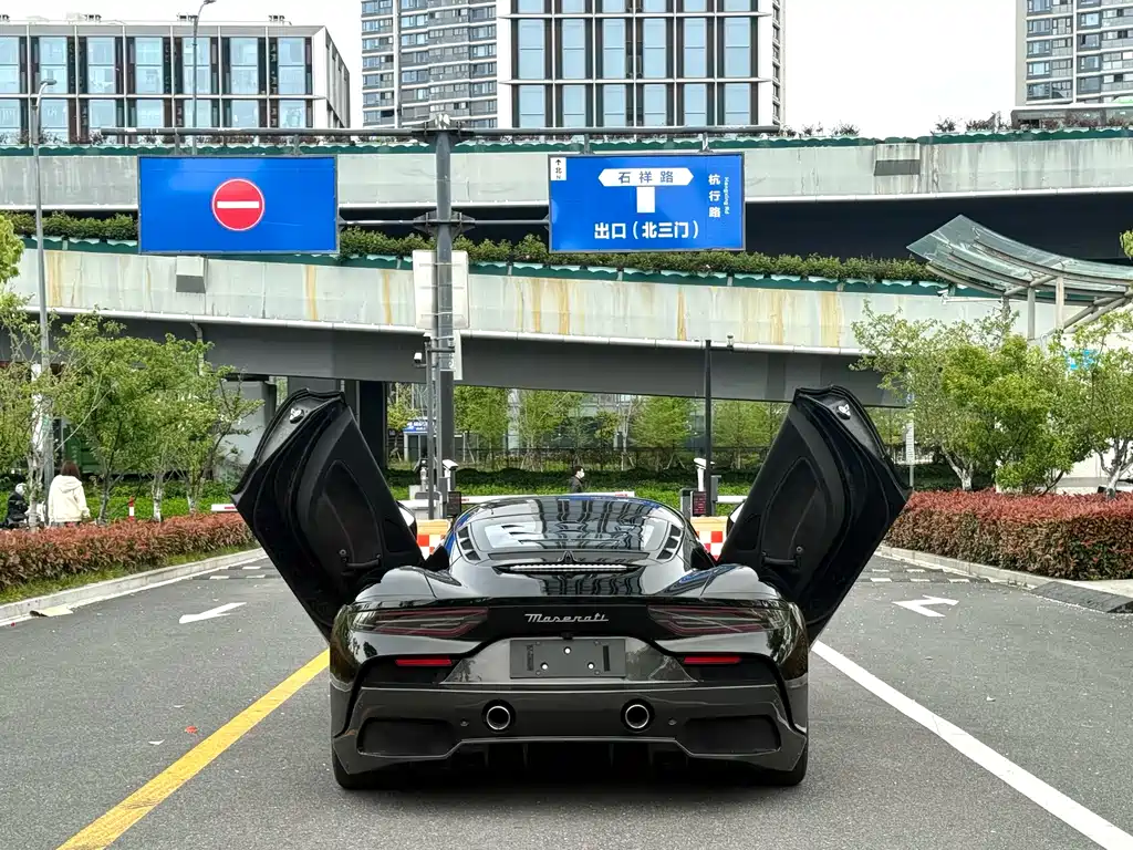 Maserati MC20 2020 3.0T Standard Edition купить на сайте DeffCars