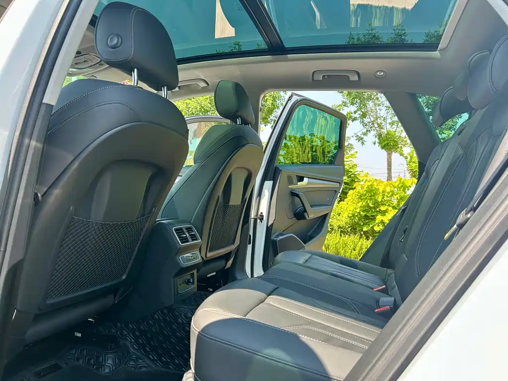 Audi Q5L 2021 40 TFSI luxury and dynamic model купить на сайте DeffCars