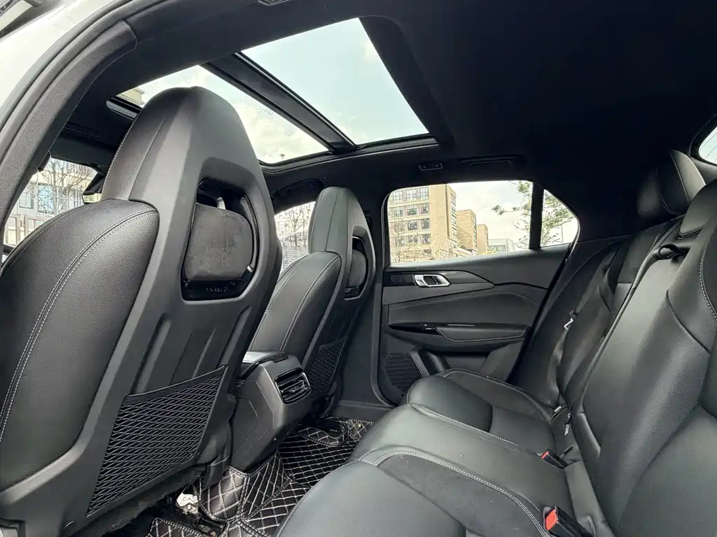 Lynk & Co 03 2021 1.5TD DCT Plus купить на сайте DeffCars