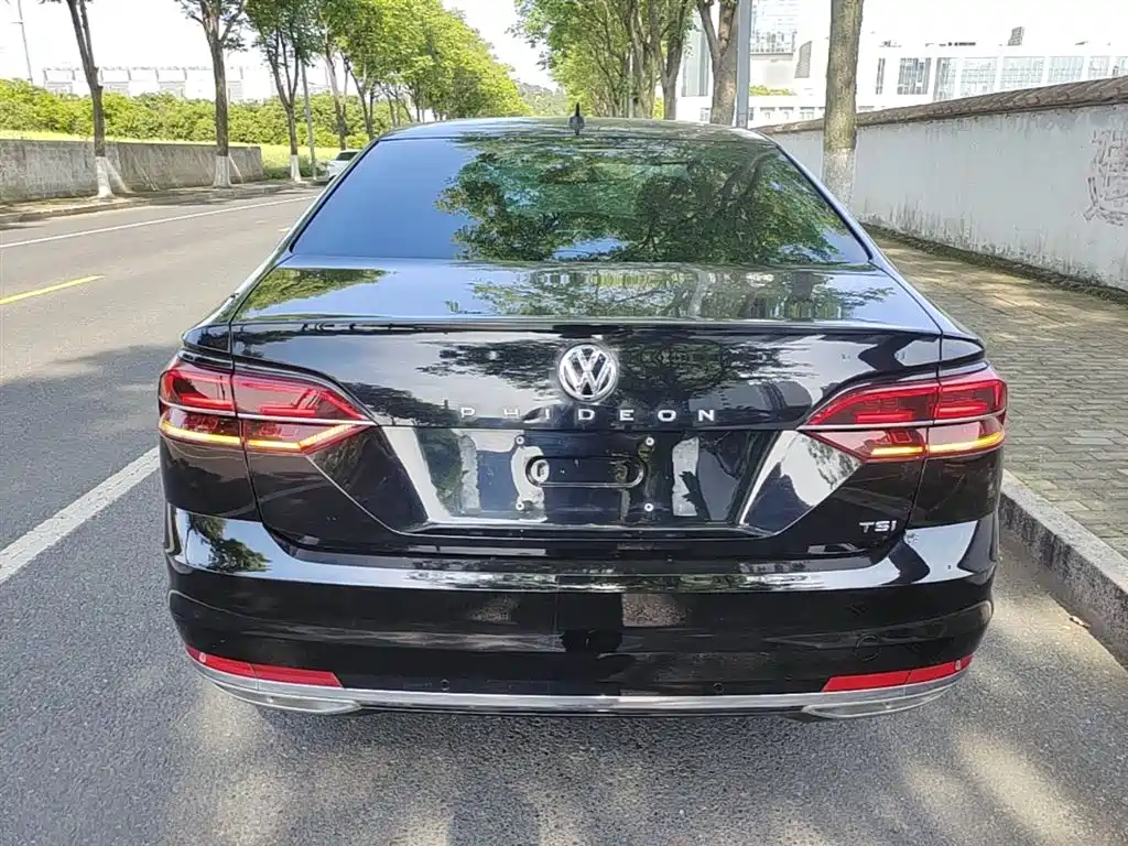 Huiang 2018 facelift 380TSI two-wheel drive business version купить на сайте DeffCars