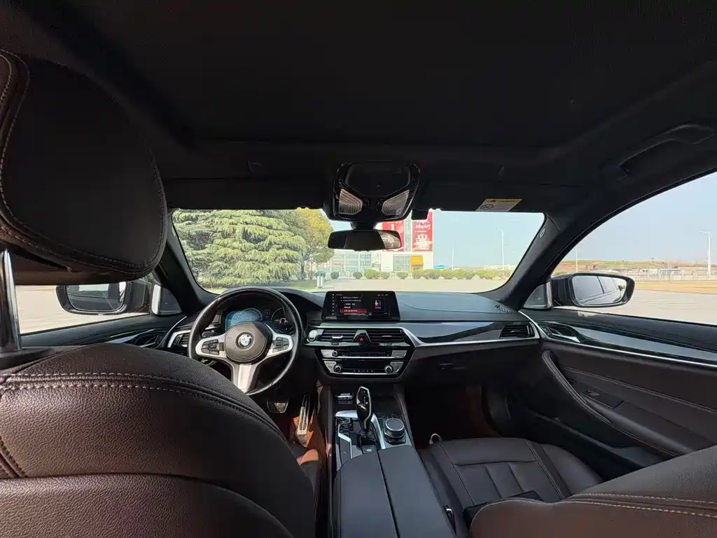BMW 5 Series 2019 525Li M Sports Package купить на сайте DeffCars