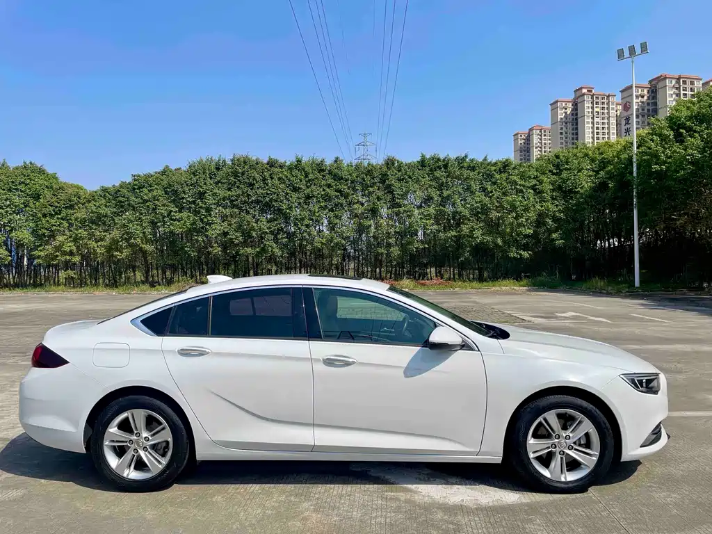 Regal 2019 20T Elite National VI купить на сайте DeffCars