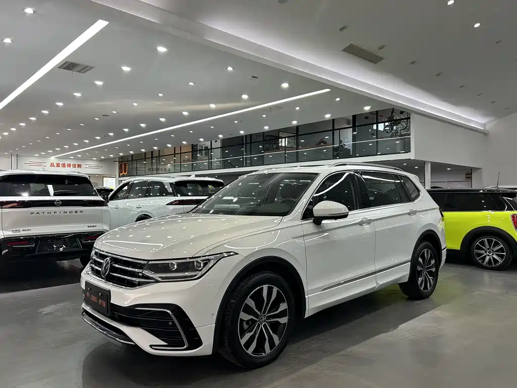 Tiguan L 2024 Outstanding Model 330TSI Automatic Two-wheel Drive R-Line Longyao Edition купить на сайте DeffCars