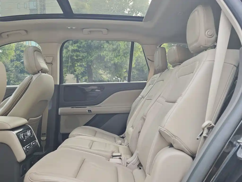 Aviator imported 2020 3.0T V6 all-wheel drive exclusive version купить на сайте DeffCars