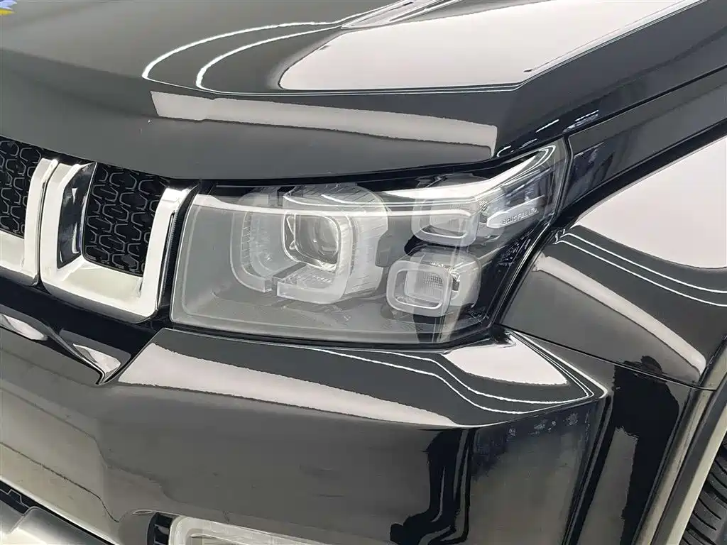 Beijing Off-Road BJ40 2024 2.0T City Hunter Honor Edition купить на сайте DeffCars