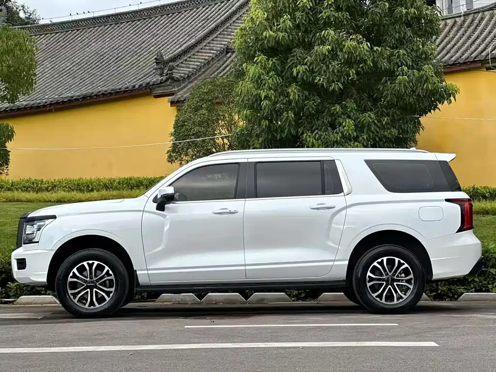 Haval H5 2023 2.0T automatic four-wheel drive LinkedIn gasoline купить на сайте DeffCars