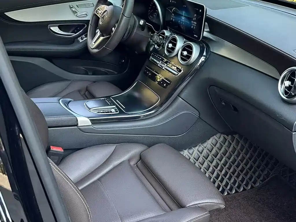 Mercedes-Benz GLC 2020 facelift GLC 260 L 4MATIC dynamic купить на сайте DeffCars