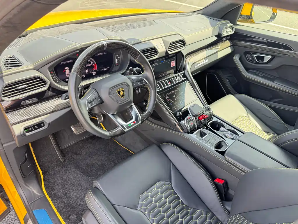 Urus 2021 4.0T V8 купить на сайте DeffCars