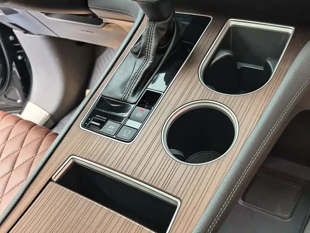 SIENNA 2021 2.5L Hybrid Comfort Edition купить на сайте DeffCars