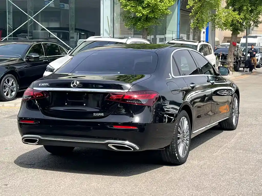 Mercedes-Benz E-Class 2022 E 300 L Luxury Model купить на сайте DeffCars