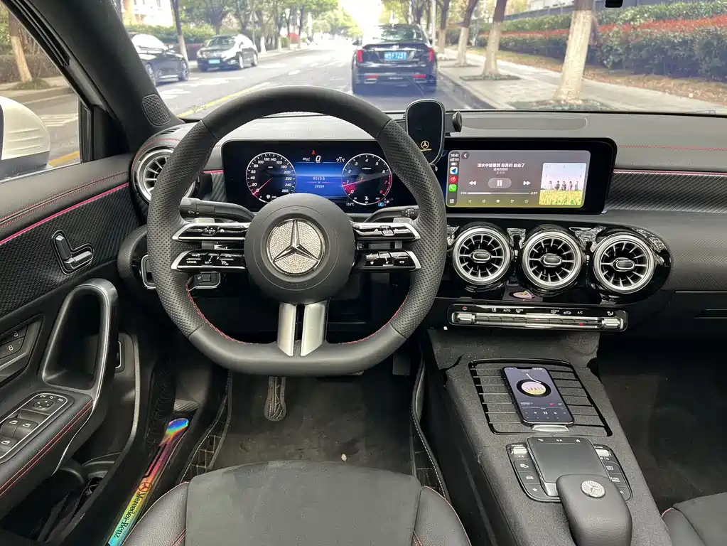 Mercedes-Benz A-Class 2024 A 200 L Fashion купить на сайте DeffCars