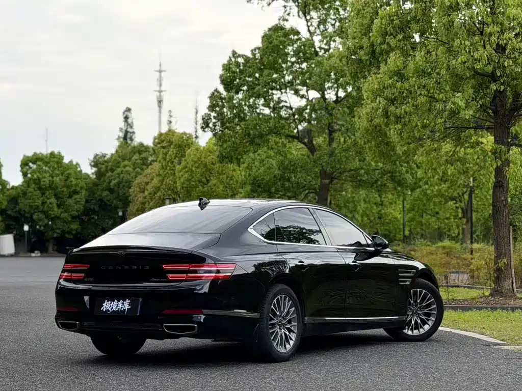 Genesis G80 2023 2.5T four-wheel drive luxury version купить на сайте DeffCars