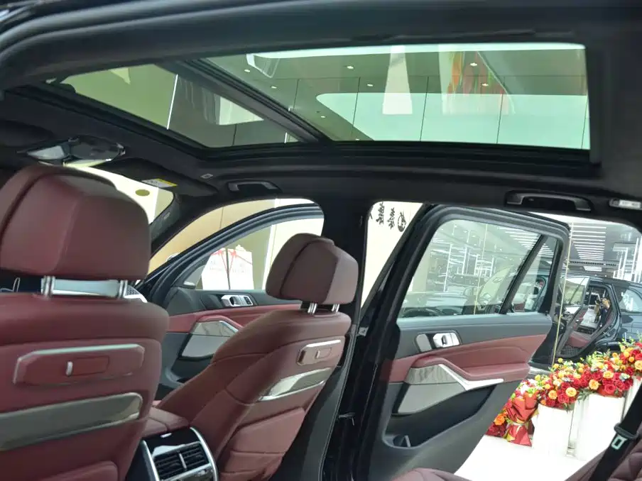 BMW X5 2026 facelift xDrive 40Li M Sports Night Package купить на сайте DeffCars
