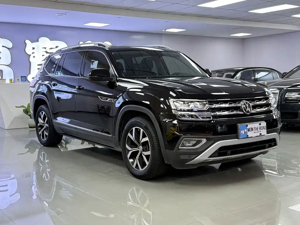 Touron 2017 380TSI four-wheel drive luxury version купить на сайте DeffCars