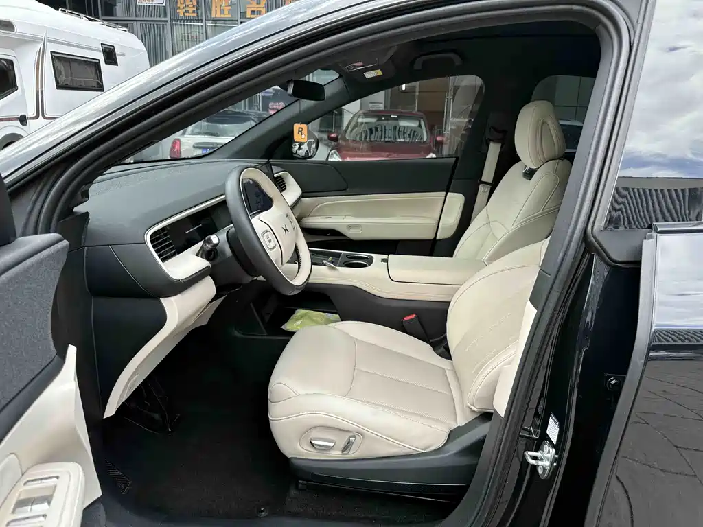 Xpeng G6 2023 model 580 long battery life Max купить на сайте DeffCars