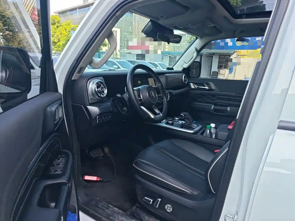TANK 300 2023 2.0T Tieqi 02 купить на сайте DeffCars