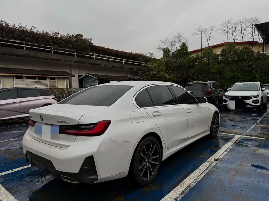 BMW 3 Series 2024 320Li M Sports Package купить на сайте DeffCars