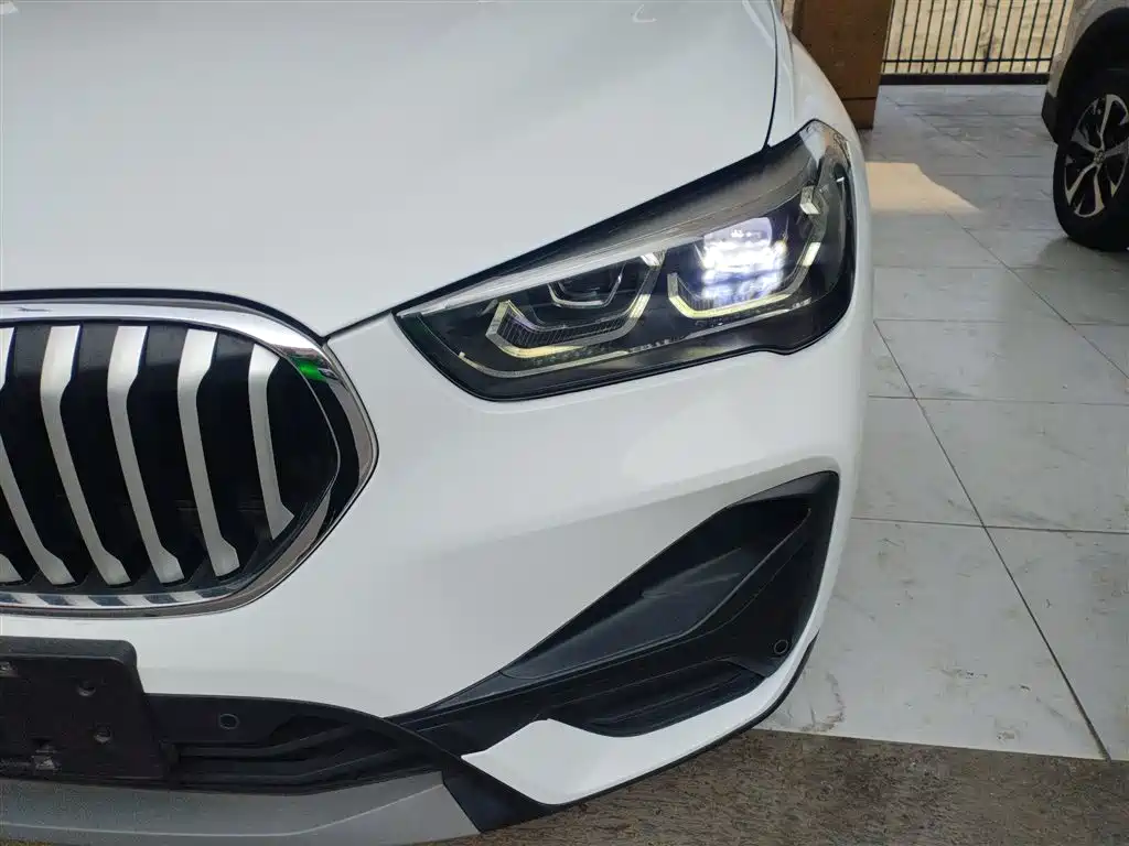 BMW X1 2020 sDrive25Li Leading Model купить на сайте DeffCars