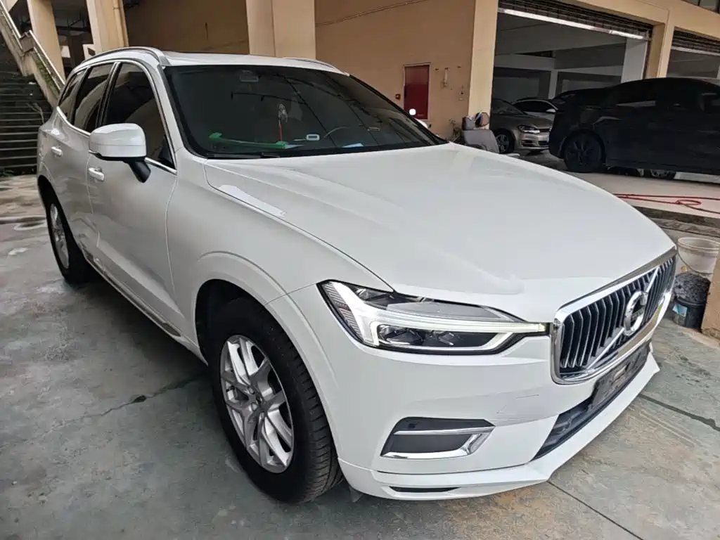 Volvo XC60 2021 T5 four-wheel drive Zhiyi Luxury Edition купить на сайте DeffCars