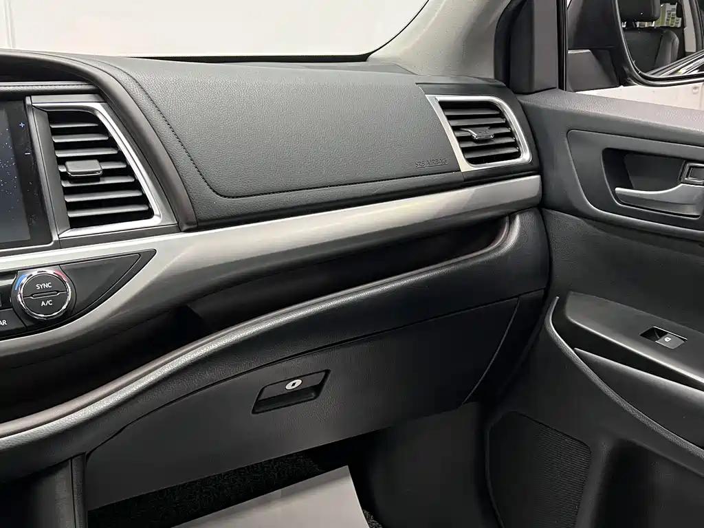 Highlander 2018 2.0T four-wheel drive premium version, 7 seats, National VI купить на сайте DeffCars