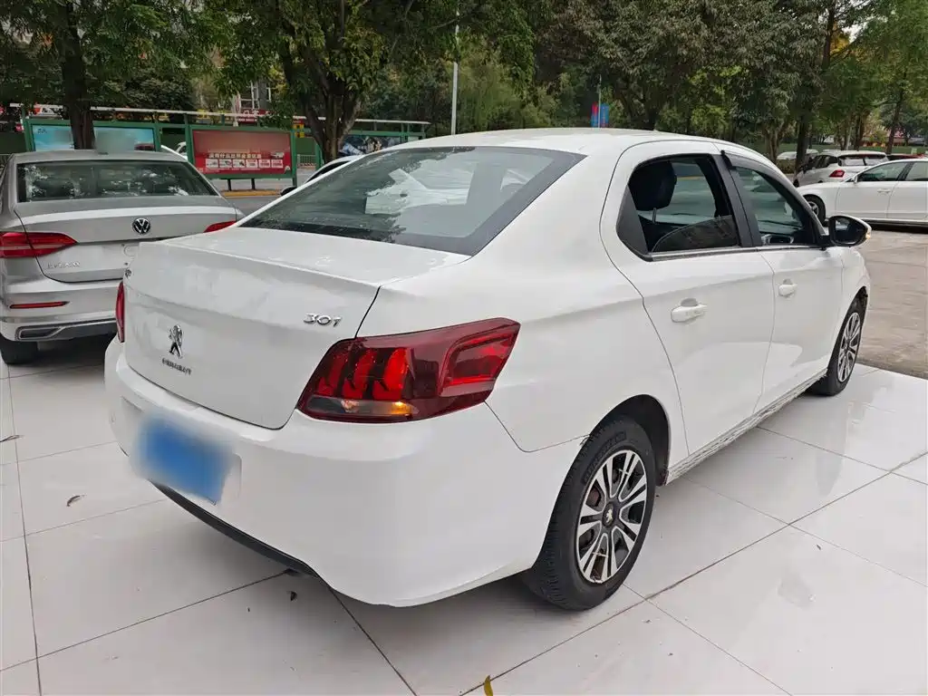 Peugeot 301 2018 1.6L manual comfort version купить на сайте DeffCars