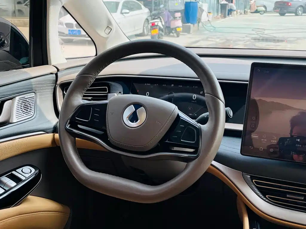 Denza D9 2022 DM-i 970 four-wheel drive flagship model купить на сайте DeffCars