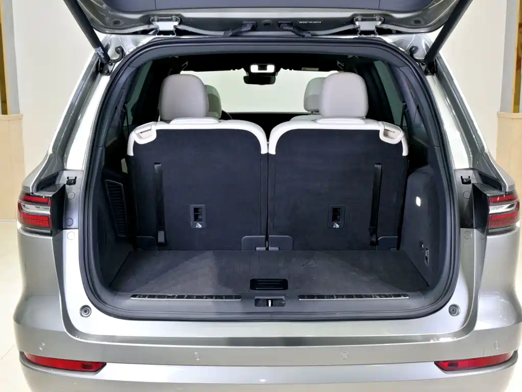 Ideal ONE 2021 extended range 6-seater version купить на сайте DeffCars