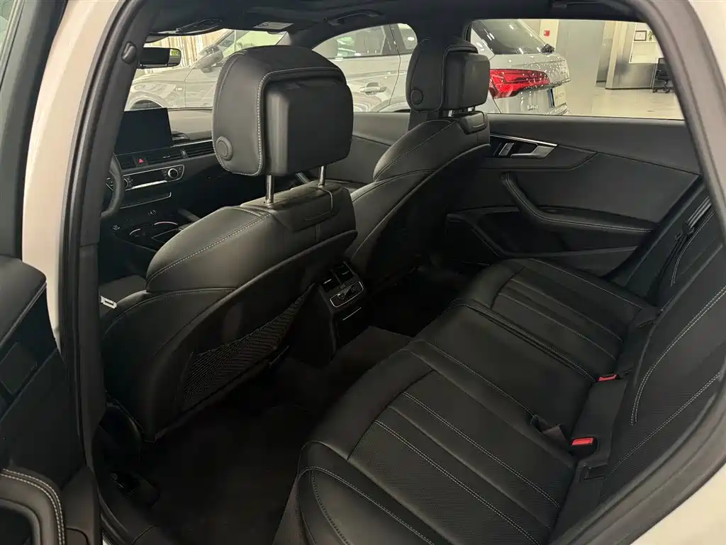Audi A4L 2025 Model 2 Million Yuexiang Edition 40 TFSI Luxury Dynamic Bu0026O Starry Night Edition купить на сайте DeffCars