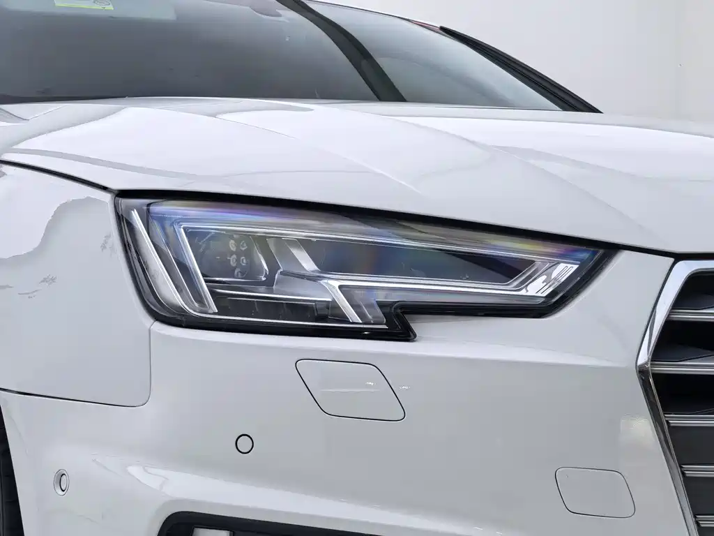 Audi A4L 2019 40 TFSI Fashion Type National V купить на сайте DeffCars