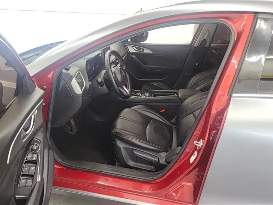 Mazda3 Angkesela 2019 Cloud Control Edition Sedan 1.5L Automatic Luxury Type National V купить на сайте DeffCars