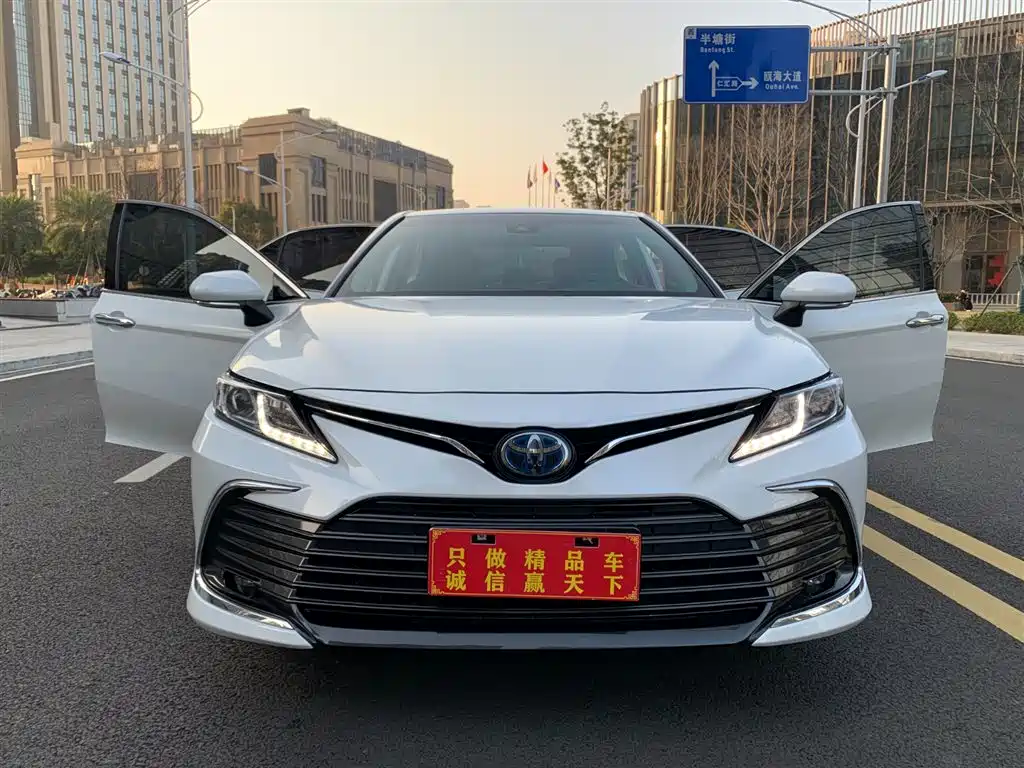 Camry 2021 Dual Engine 2.5HGVP Leading Edition купить на сайте DeffCars