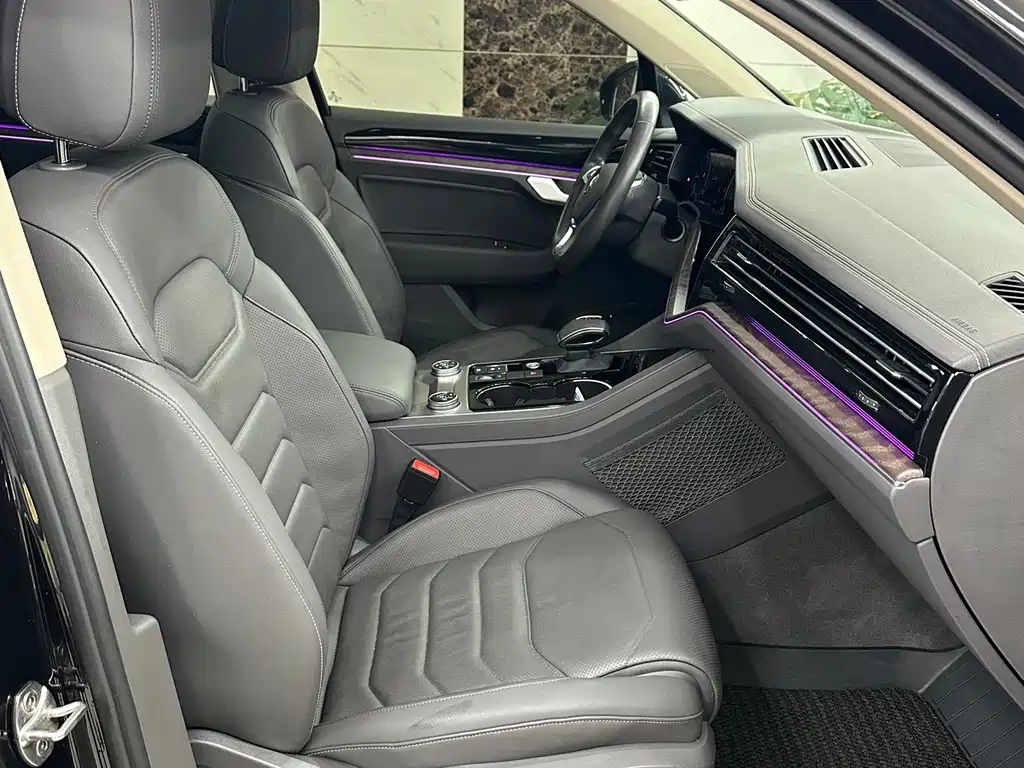 Touareg 2019 2.0TSI Sharp Wing Edition National VI купить на сайте DeffCars