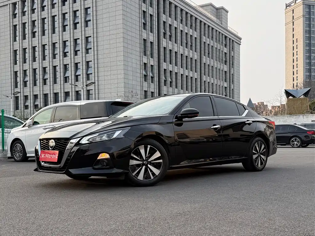 Teana 2021 2.0L XL Upper AD1 Smart Travel Pilot Edition купить на сайте DeffCars