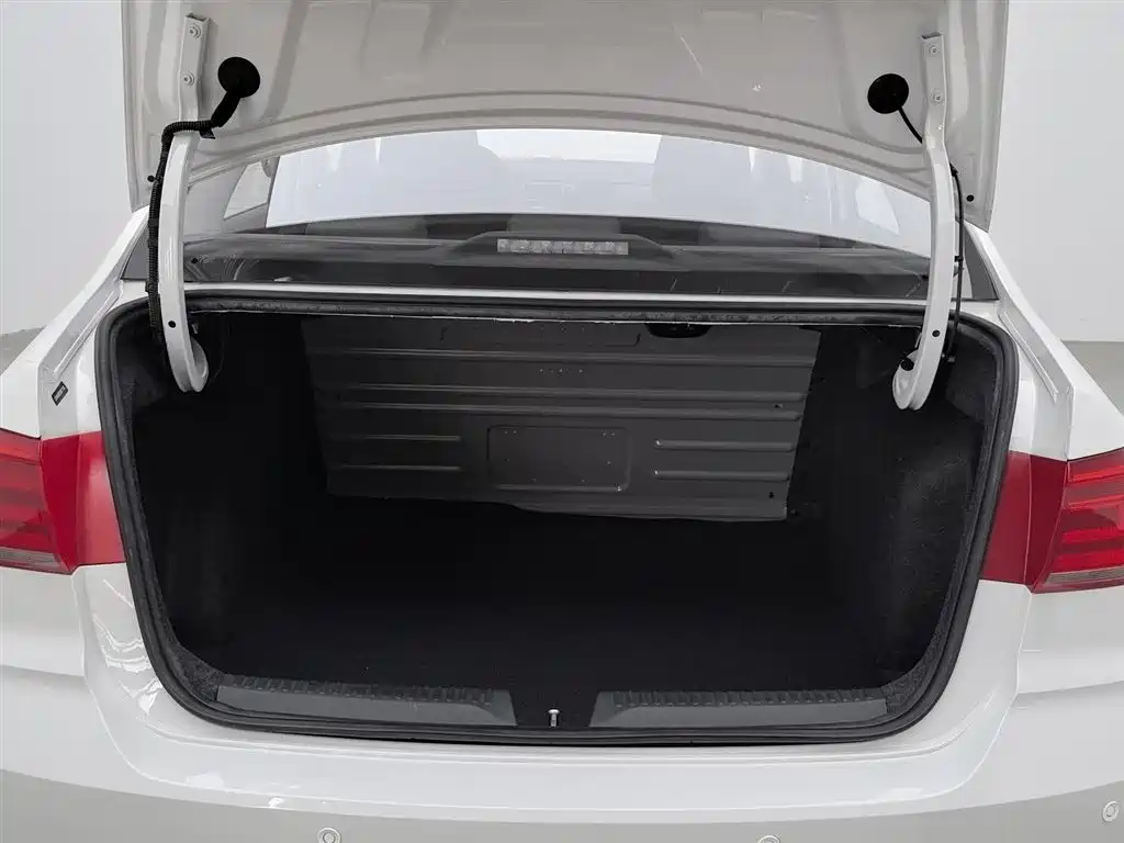 Santana 2021 1.5L automatic fashion version купить на сайте DeffCars