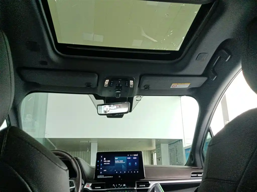 SIENNA 2021 2.5L Hybrid Platinum Edition купить на сайте DeffCars