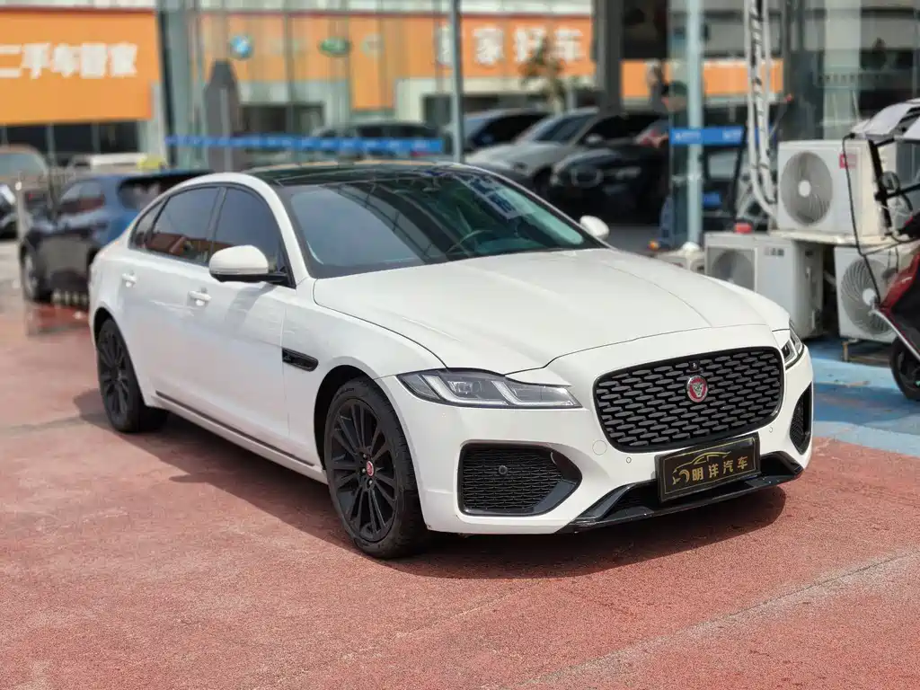 Jaguar XFL 2024 2.0T P250 two-wheel drive exclusive luxury version купить на сайте DeffCars