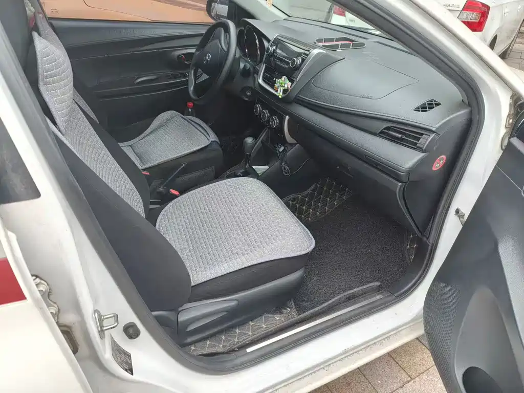 YARiS L 2016 1.5E automatic fast version купить на сайте DeffCars