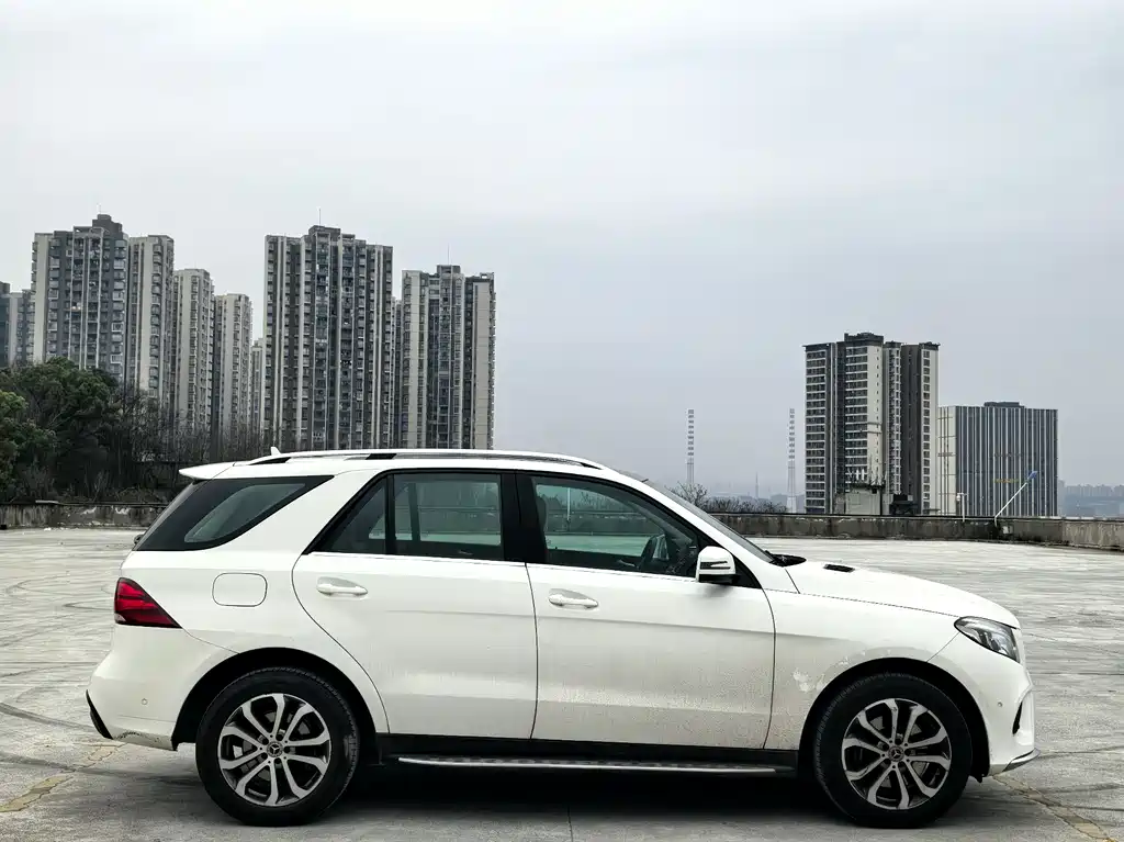 Mercedes-Benz GLE 2017 GLE 320 4MATIC Dynamic купить на сайте DeffCars