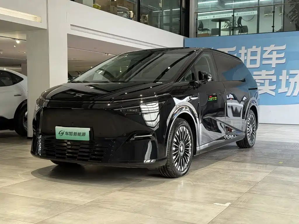 Xpeng X9 2025 pure electric 740 long battery life Max купить на сайте DeffCars