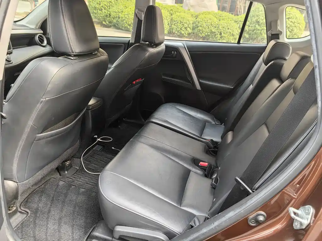 RAV4 Rongfang 2018 2.5L automatic four-wheel drive Elite i version купить на сайте DeffCars