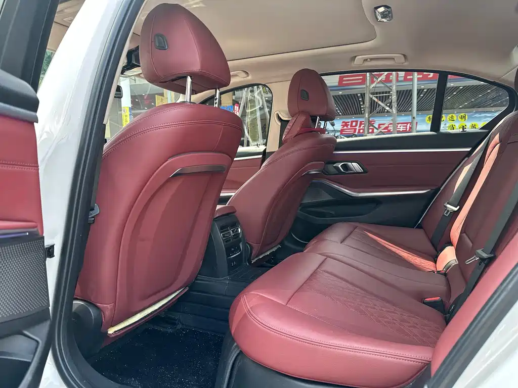 BMW 3 Series 2024 320Li M Sports Package купить на сайте DeffCars