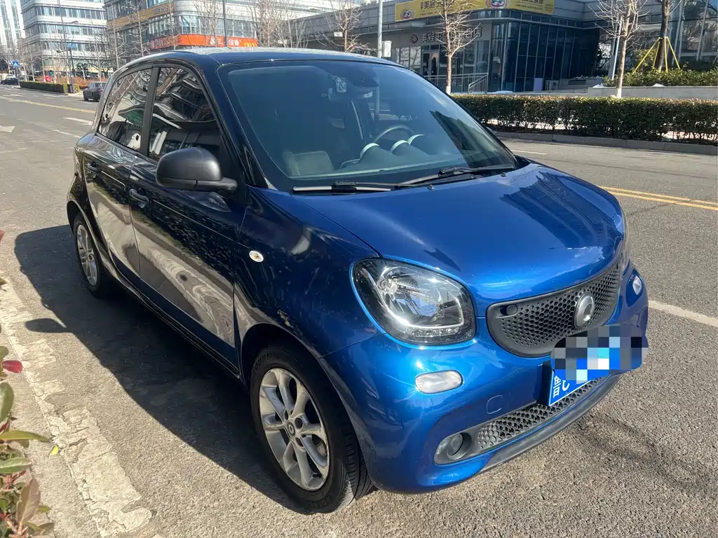 smart forfour 2018 1.0L 52kW smart version купить на сайте DeffCars
