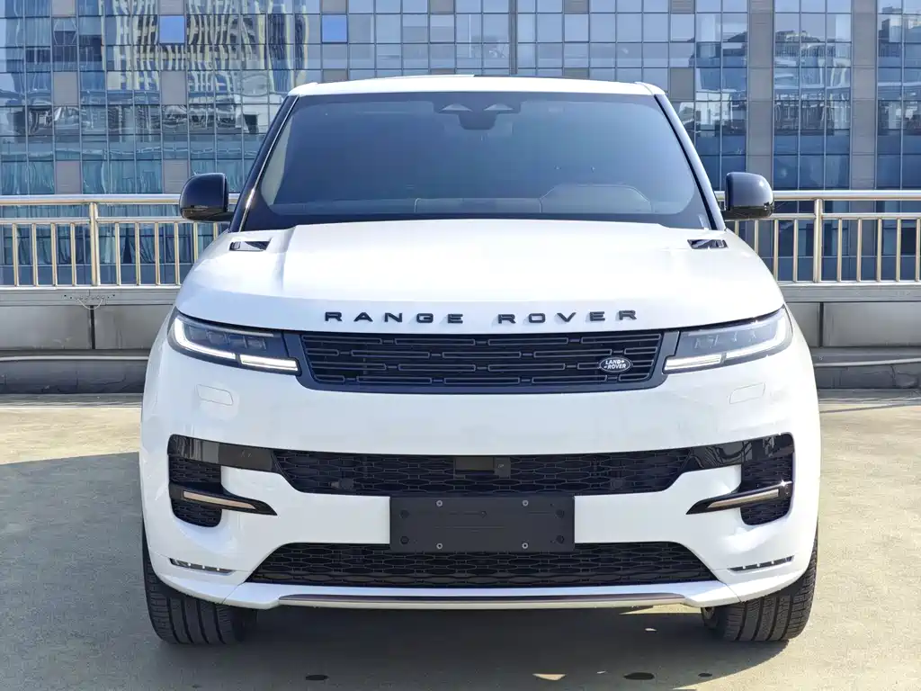Range Rover Sport 2025 400PS Dynamic SE купить на сайте DeffCars