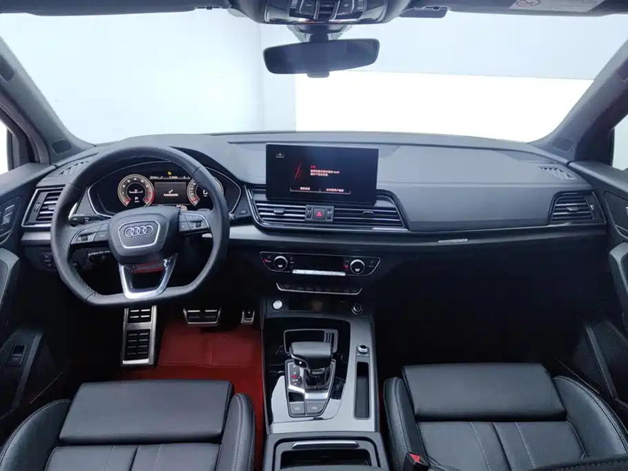 Audi Q5L 2024 45 TFSI luxury and dynamic model купить на сайте DeffCars