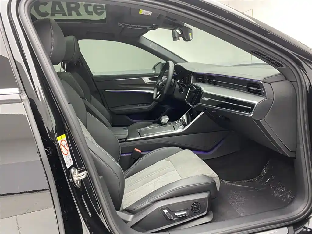 Audi A6L 2024 45 TFSI quattro exclusive dynamic model купить на сайте DeffCars