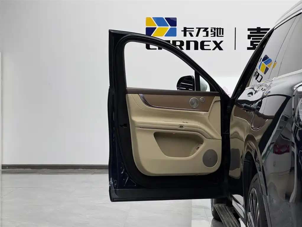 Wenjie M9 2025 extended range Ultra version 52kWh 5-seat version (192-line lidar) купить на сайте DeffCars