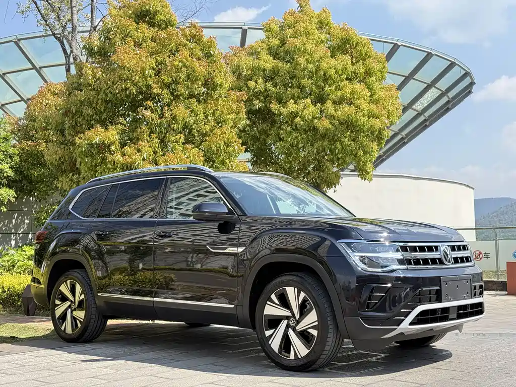 Touron 2024 380TSI four-wheel drive luxury version купить на сайте DeffCars