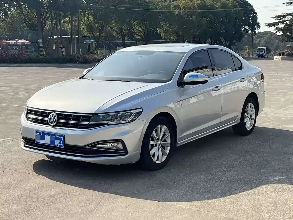 Bora 2020 1.5L automatic comfort model купить на сайте DeffCars